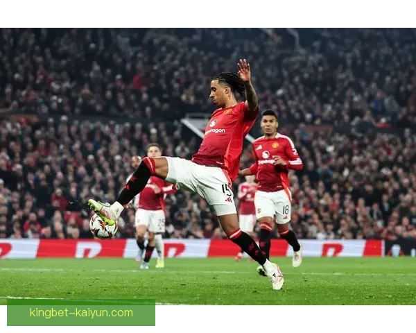 阿库尼亚边后卫风格逐渐得到认可，表现稳健提升球队竞争力